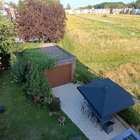 아파트 Charmante Appartement In Wilrijk 안트베르펜